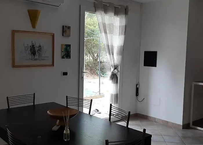 Rux Platamona Apartman